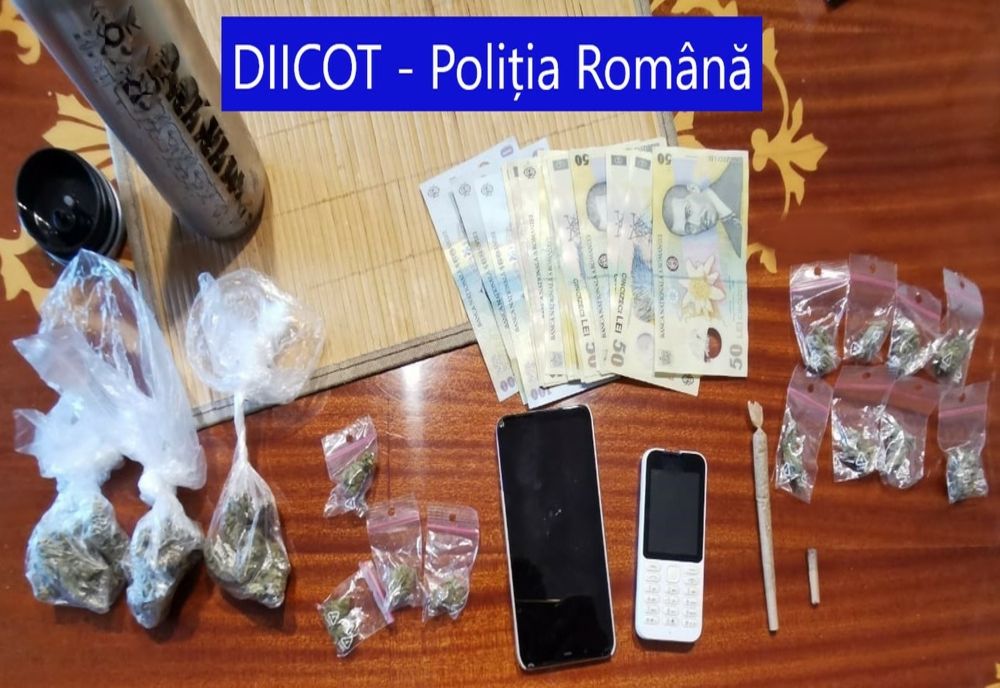 Video: Percheziții domiciliare în Buzău, Ilfov și București