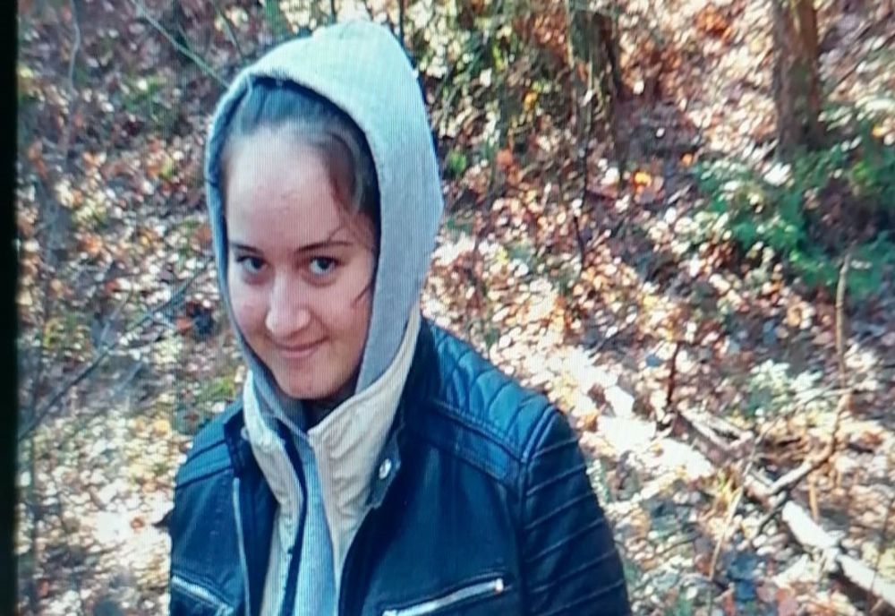 Update: Minoră de 12 ani căutată de părinți și polițiști, găsită în județul Brașov
