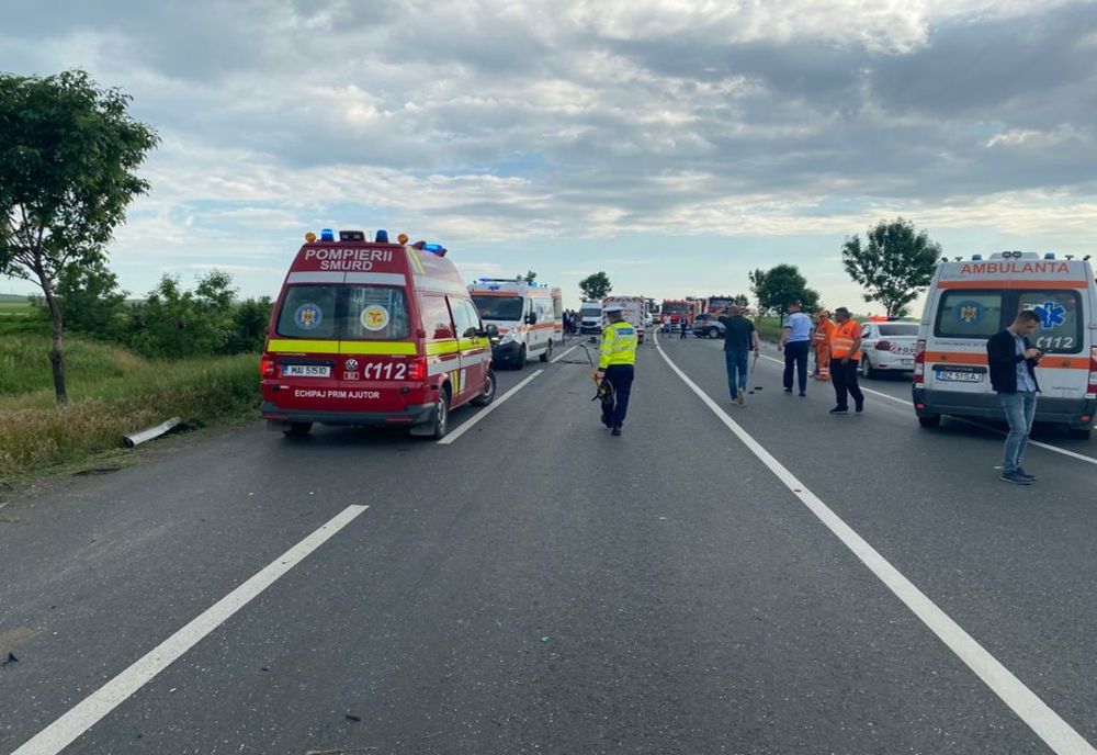 Foto: Accident cu victime pe DN2E85, dintre care una a decedat, în apropiere de Crucea Comisoaiei