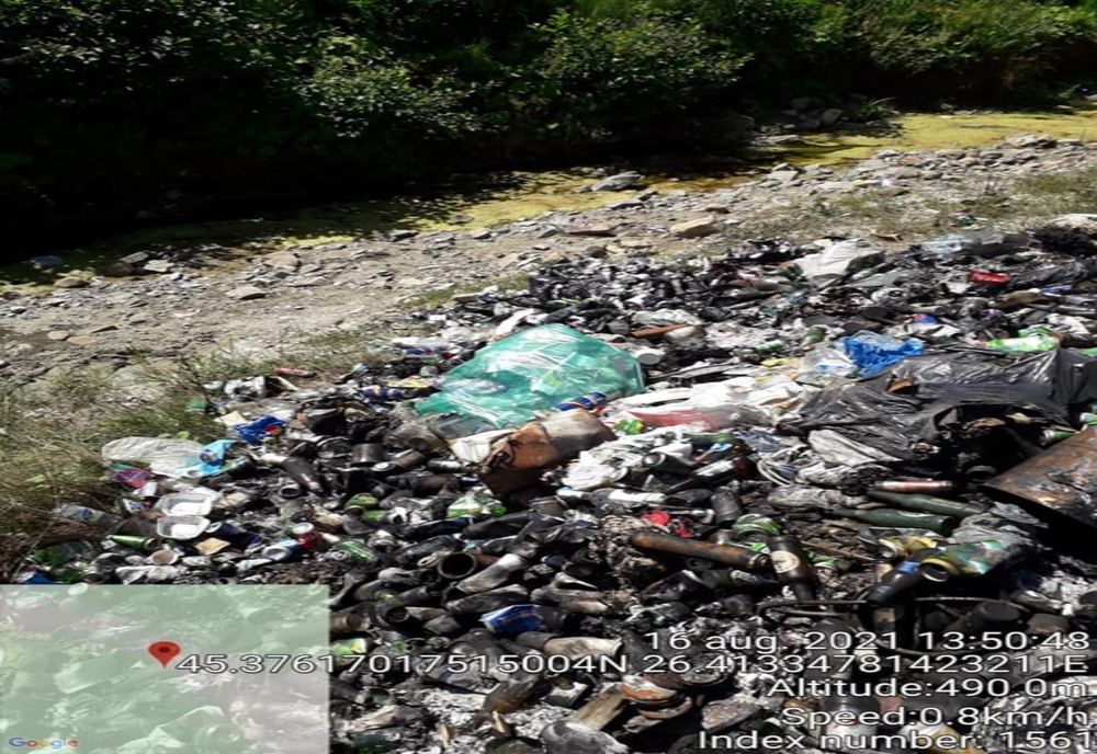 Patru primari din județul Buzău amendați pentru focul de la gropile de gunoi