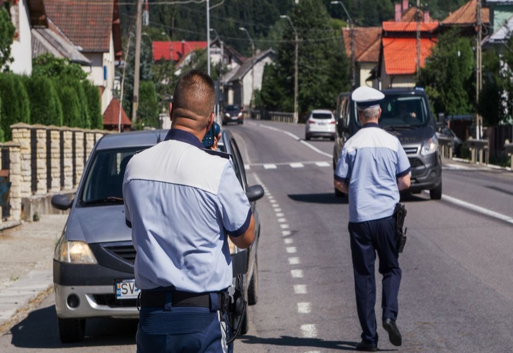 Poliţiştii au depistat 31 de şoferi care au depăşit limitele legale de viteză