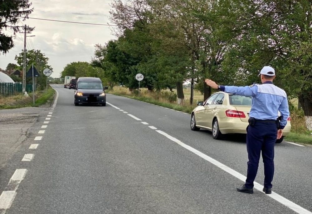 Polițiștii buzoieni au reţinut ieri 17 permise de conducere ca urmare a abaterilor rutiere constatate