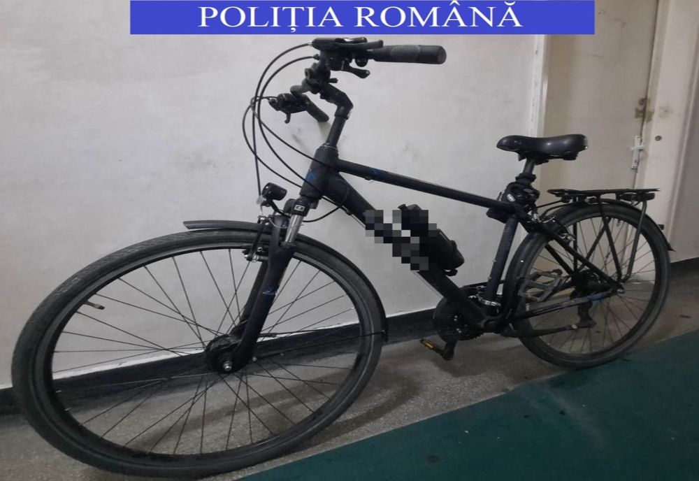 Reținut pentru 24 de ore după ce a furat două biciclete