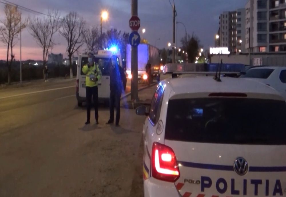 Polițiștii rutieri din cadrul IPJ Buzău au aplicat 73 de sancțiuni contravenționale și au reţinut 14 permise de conducere