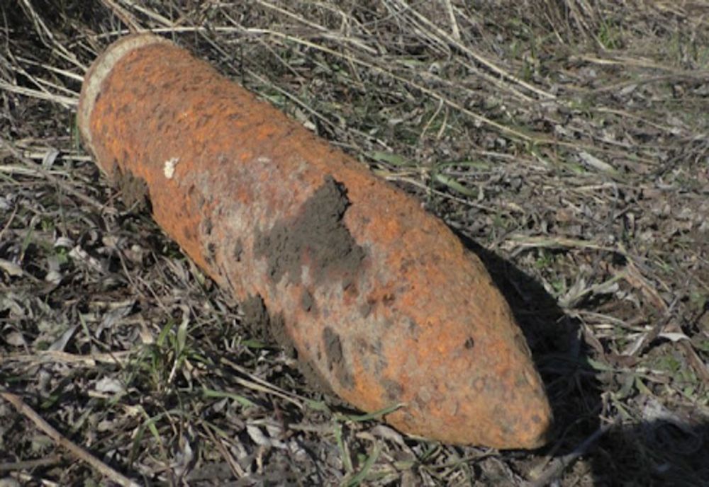 Proiectil neexplodat, descoperit în timpul lucrărilor de reabilitare de pe o stradă din Buzău