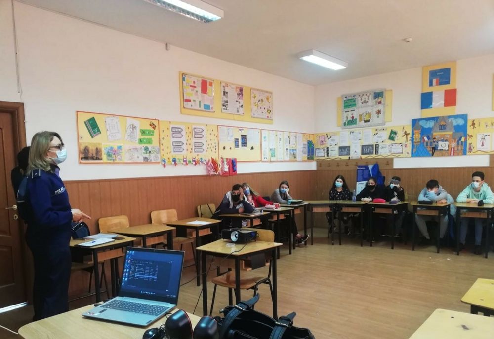 Activități de prevenire pentru creşterea gradului de siguranţă a elevilor şi a personalului didactic şi prevenirea delincvenţei juvenile