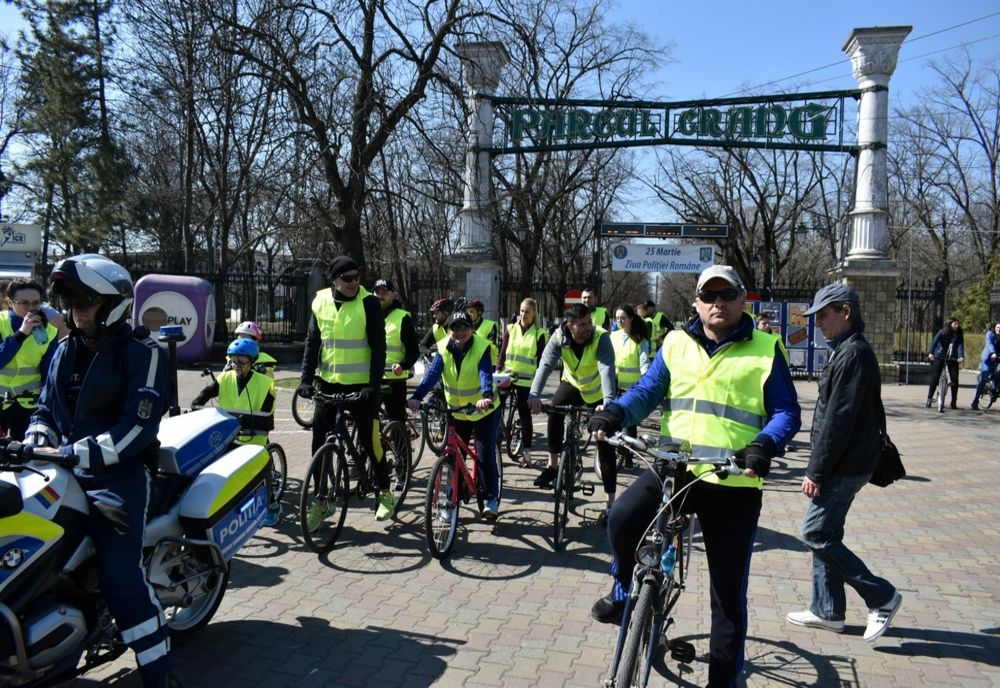 Foto+Video: Caravana ciclismului de Ziua Poliției, la Buzău