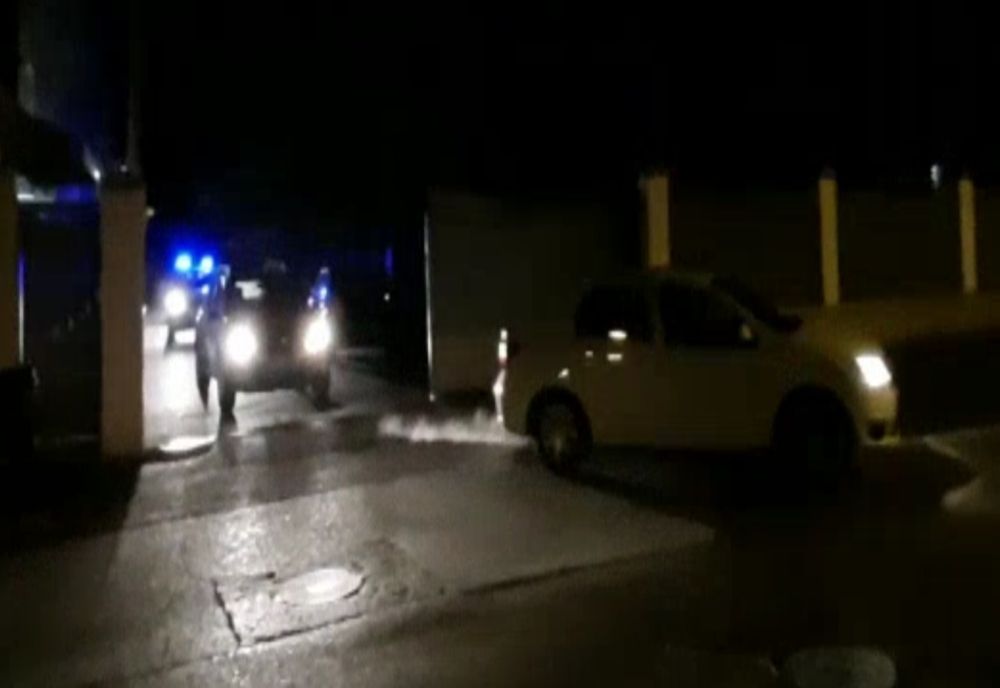 Percheziții la persoane bănuite de nerespectarea regimului armelor și munițiilor