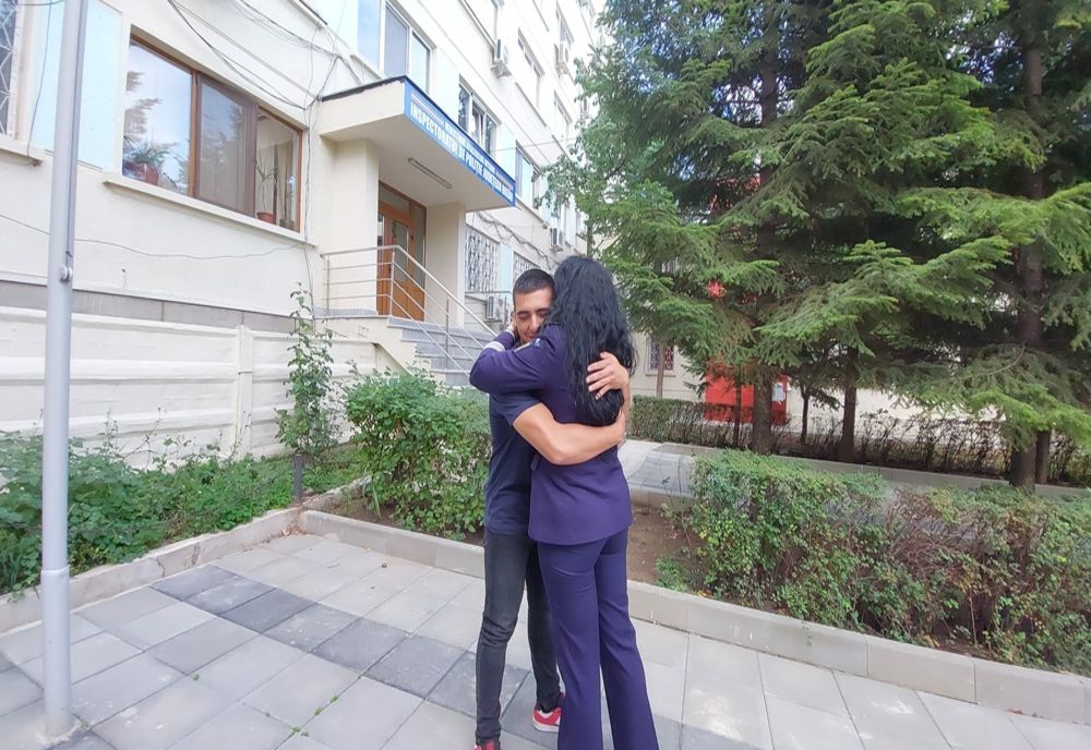 Buzoian crescut în sistemul de protecție a copilului, admis primul la Academia de Poliție