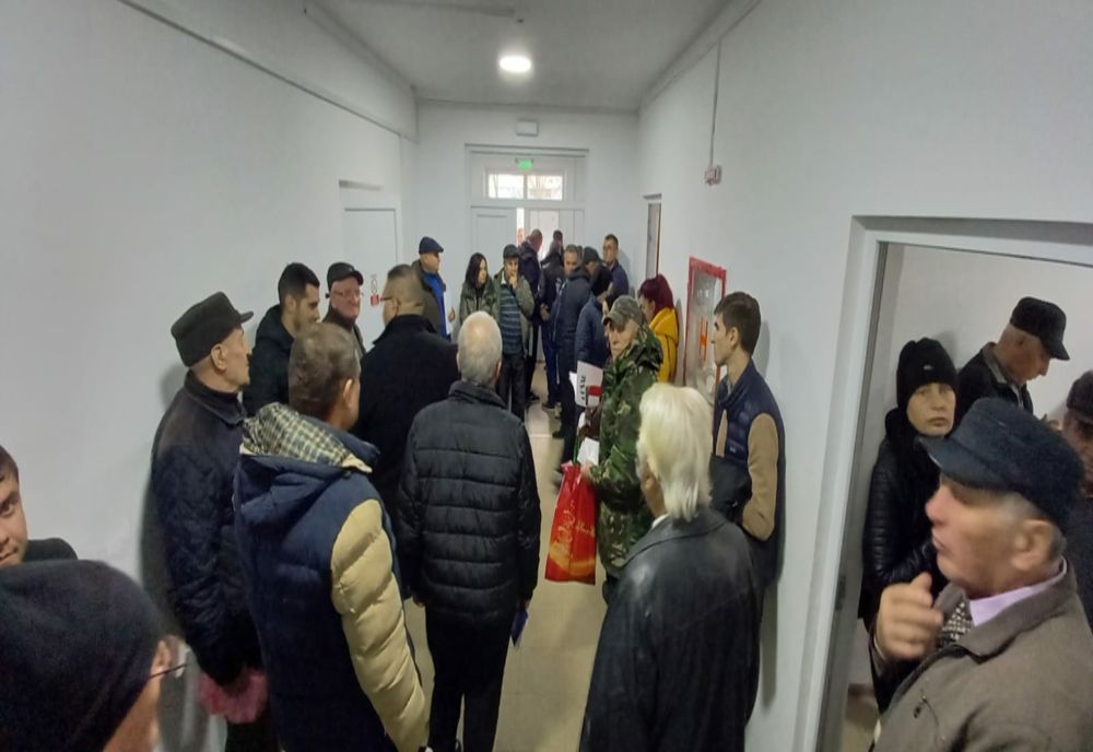 Polițiștii de la S.P.C.R.P.C.I.V Buzău au lucrat și sâmbătă, 17 decembrie, efectuând 210 operațiuni pentru preschimbare permise și 140 de operațiuni la înmatriculări