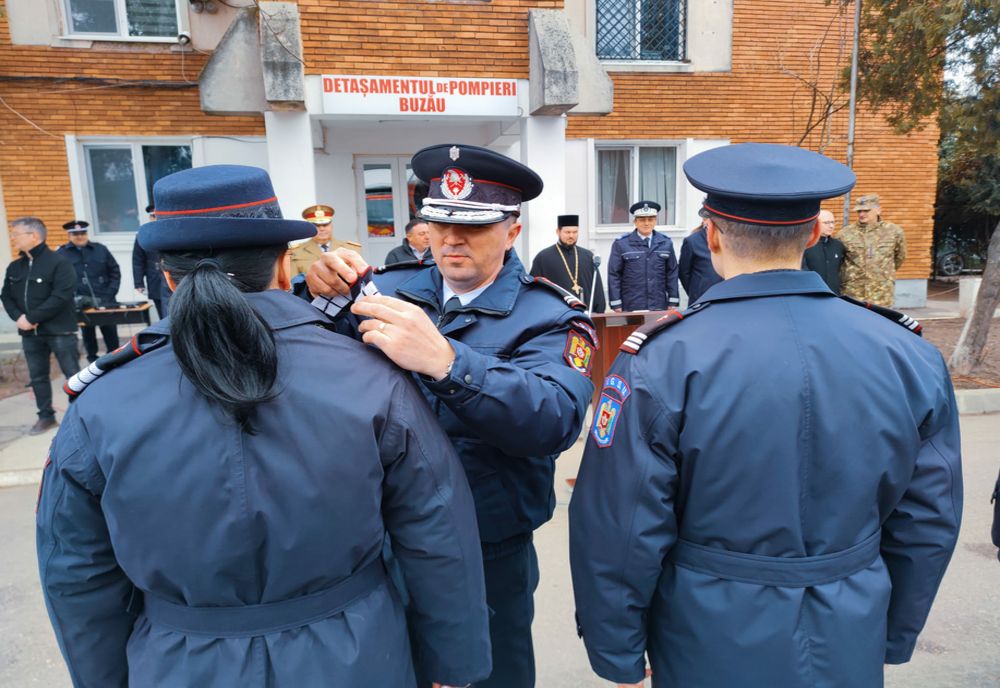 Avansări în grad la ISU Buzău cu ocazia Zilei protecției Civile în România