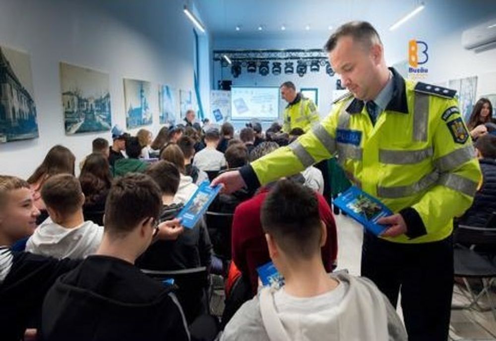 Video: Lansarea cărții Educație rutieră Biciclete-Trotinete