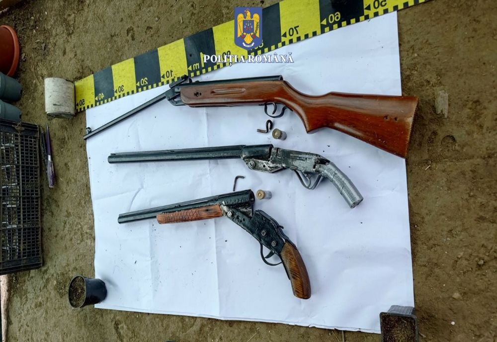 Video: Percheziții la o persoană bănuită de nerespectarea regimului armelor și munițiilor