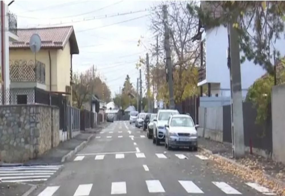 Strada din România unde trecerile de pietoni apar din 20 în 20 de metri. 11 zebre dintr-un colț în celălalt