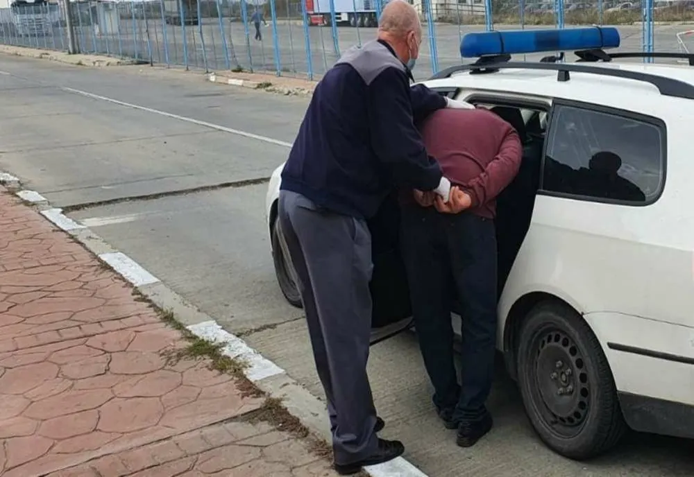 A venit să cumpere miere și a plecat și cu 5.400 de lei