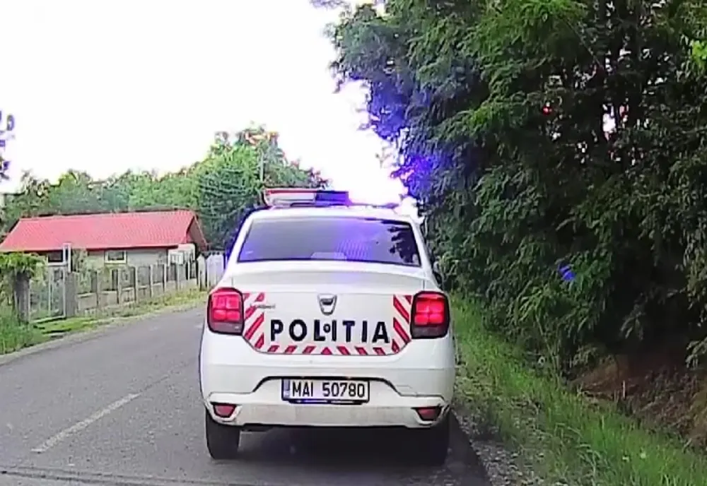 Rula pe DN2E85, în localitatea Limpeziş, cu 127 km/h