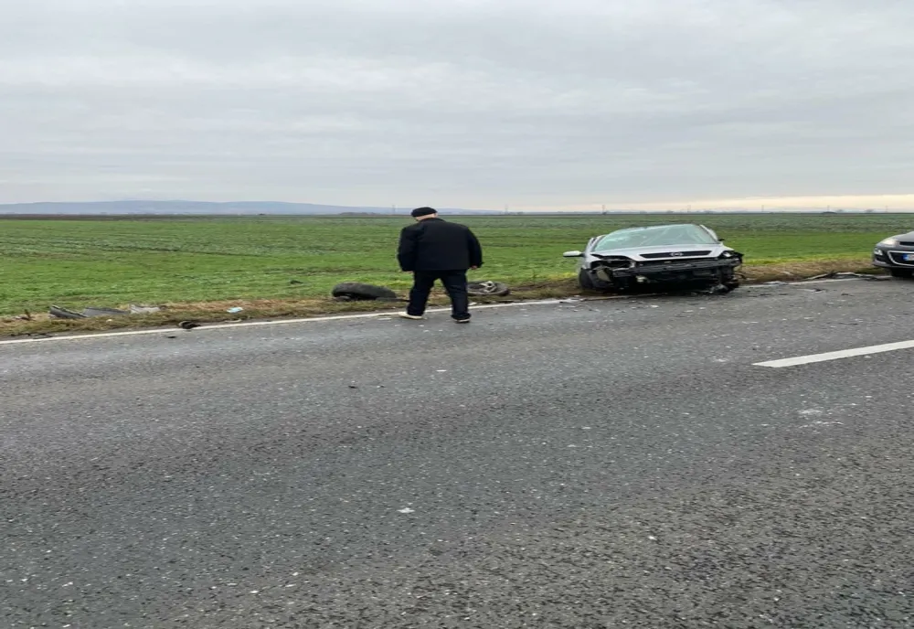 Accident pe DN18 cu 4 vehicule implicate