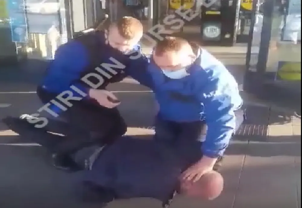 Buzoian agresat de agenții de pază de la un hypermarket din Buzău