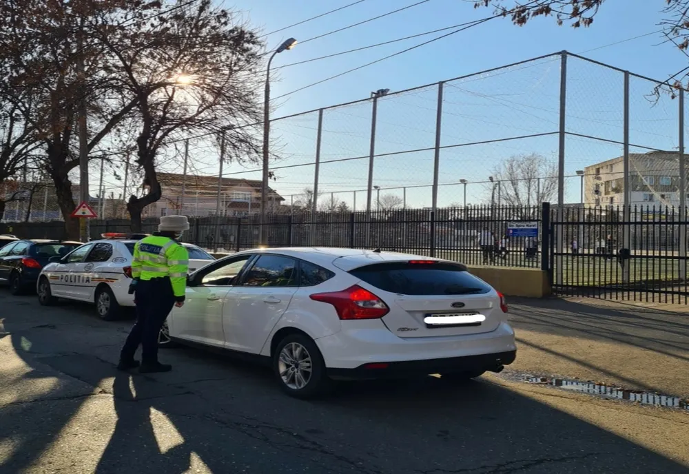 Pentru că nu au respectat regimul legal de viteză, 62 de conducători auto au fost sancţionaţi de poliţişti