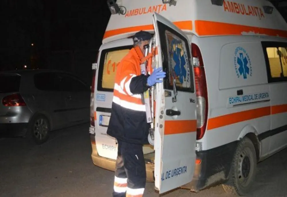 Adolescent de 17 ani accidentat în zona marcajului pietonal