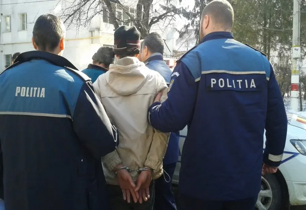 Buzoian reținut pentru nerespectarea ordinului de protecție