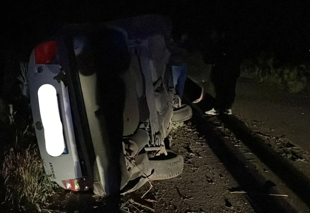 Accident cu 3 persoane rănite pe Dj203D, la ieșire din Smeeni către Brădeanu