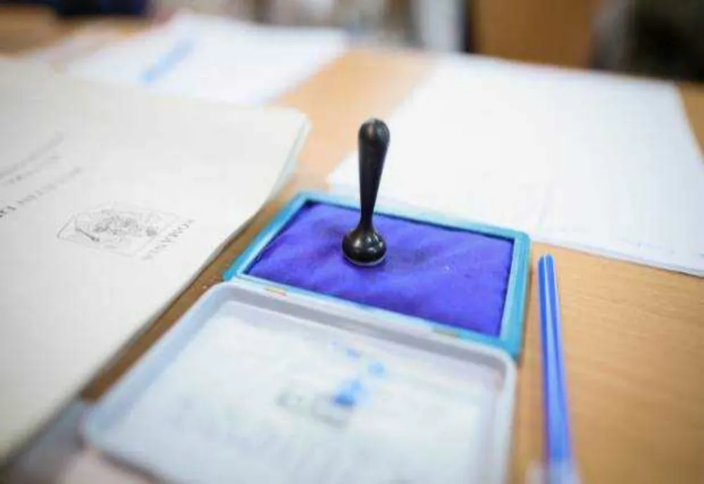 CÂTE VOTURI AR PUTEA ADUNA SUVERANIȘTII AVÂND ÎN VEDERE PROCENTELE IMPORTANTE OBȚINUTE DE GEORGESCU ȘI SIMION 