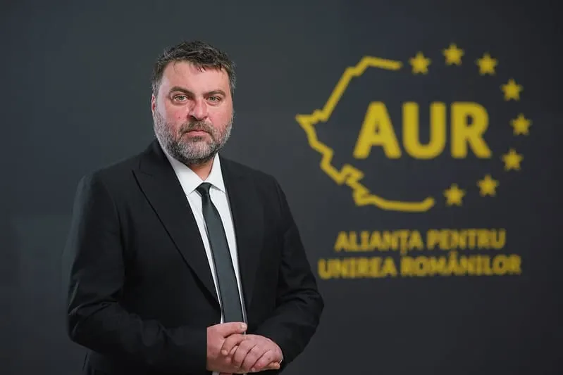 Valentin-Roman-senator-AUR