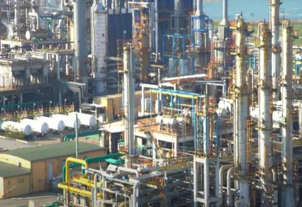 Riscă România să fie lovită de o criză a carburanților? Expert în energie: dacă nu se iau urgent măsuri, efectele pot fi devastatoare