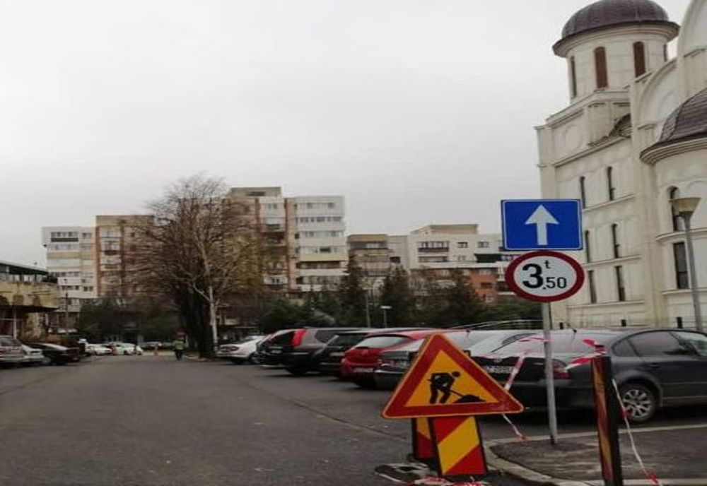 Noi schimbări în traficul buzoian. Parcare, transformată în stradă