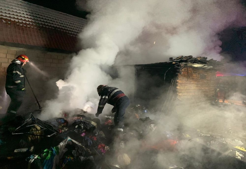 Octogenar găsit carbonizat în casă