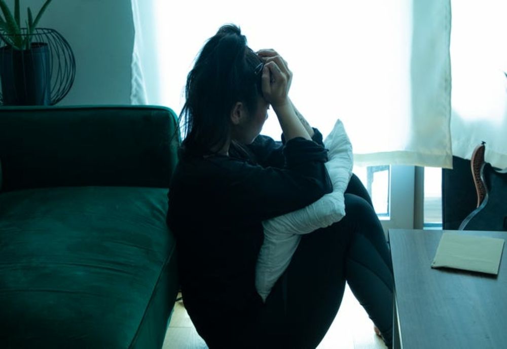 7 simptome fizice care pot fi cauzate de singurătate