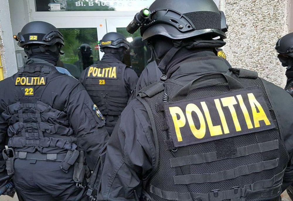 Percheziții în această dimineață în Buzău