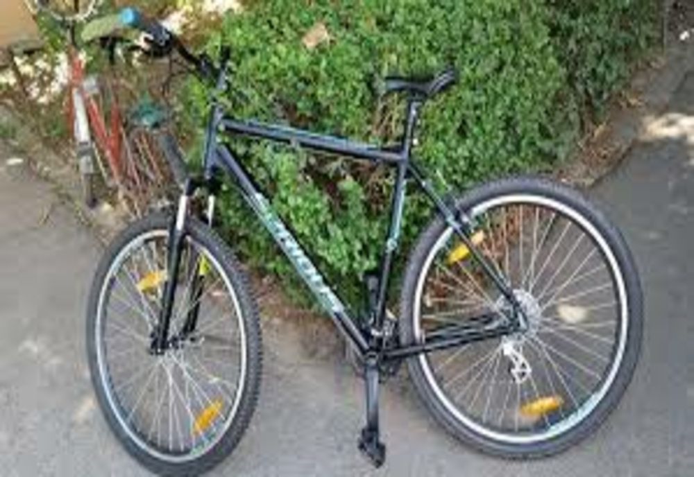 Bănuit de furtul unei biciclete prins la scurt timp de polițiști