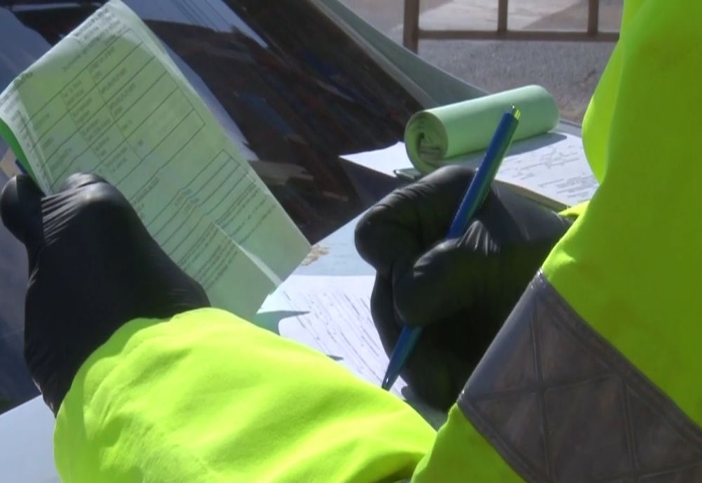 Poliţiştii Serviciului Rutier Buzău au aplicat ieri 187 sancțiuni contravenționale și au reținut 39 de permise în vederea suspendării