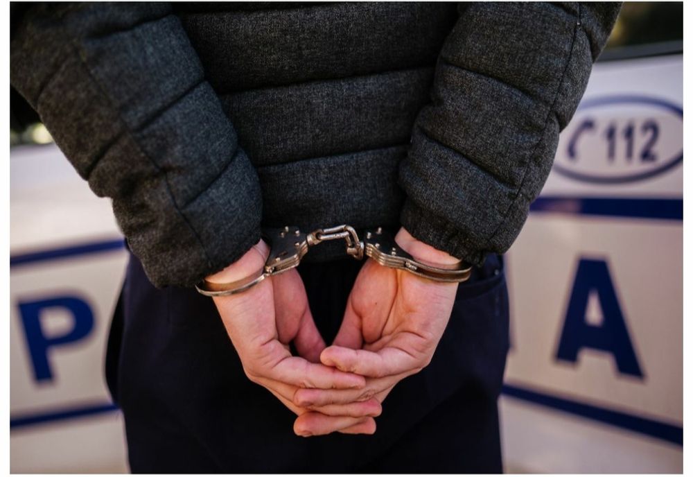 Doi brăileni au sustras o sumă de bani din locuința unei bătrâne din localitatea buzoiană C. A. Rosetti