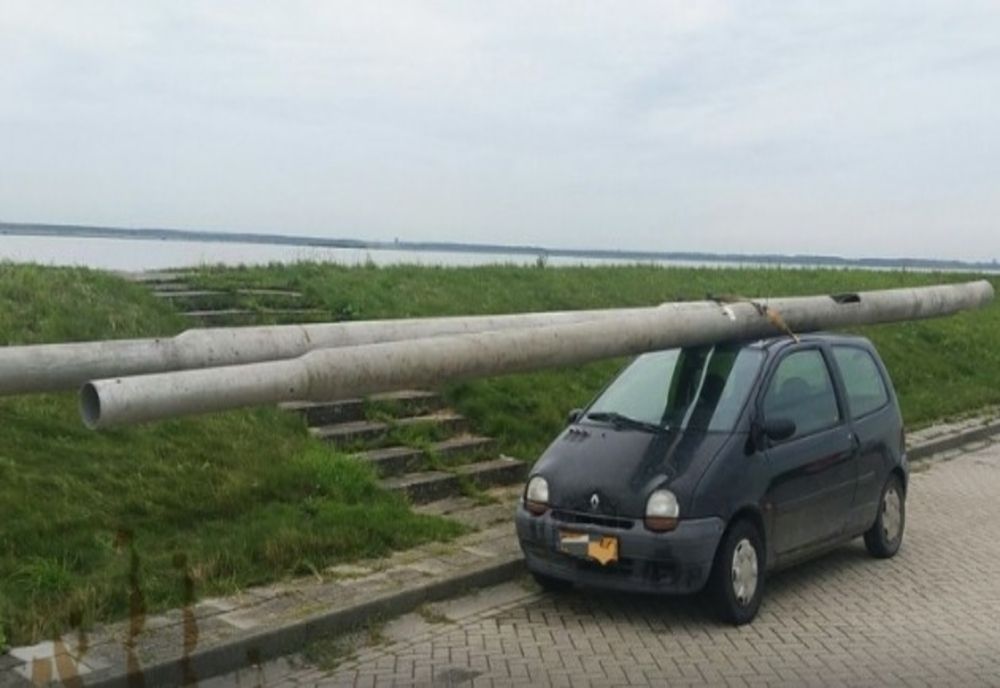 Prinși în flagrant cu țevile furate