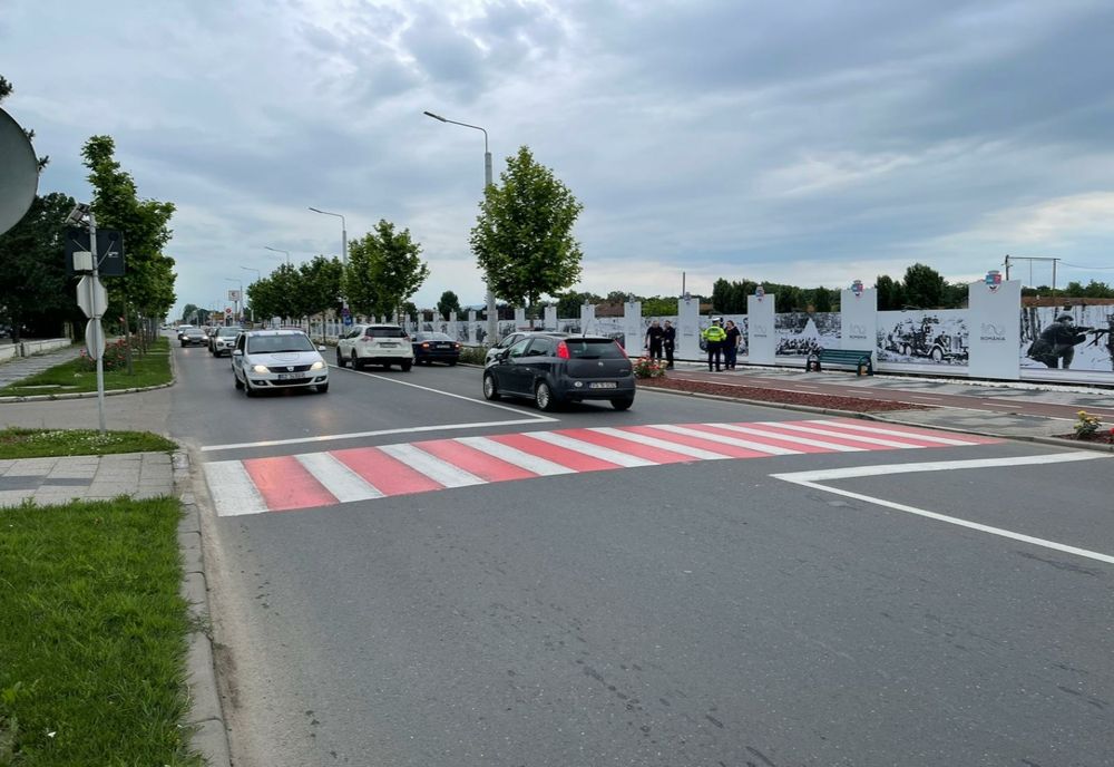 Accidentată pe trecerea de pietoni de pe Calea Eroilor