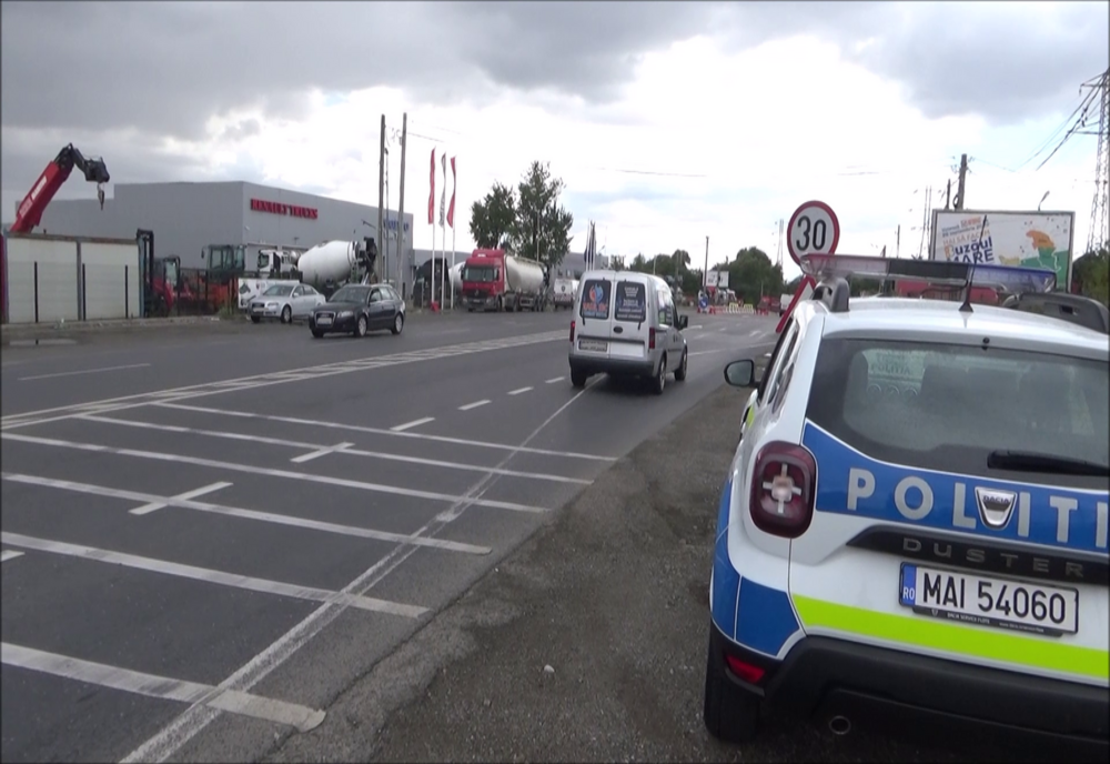 Video: Poliţiştii rutieri atrag atenţia cu privire la necesitatea respectării regulilor de circulaţie 