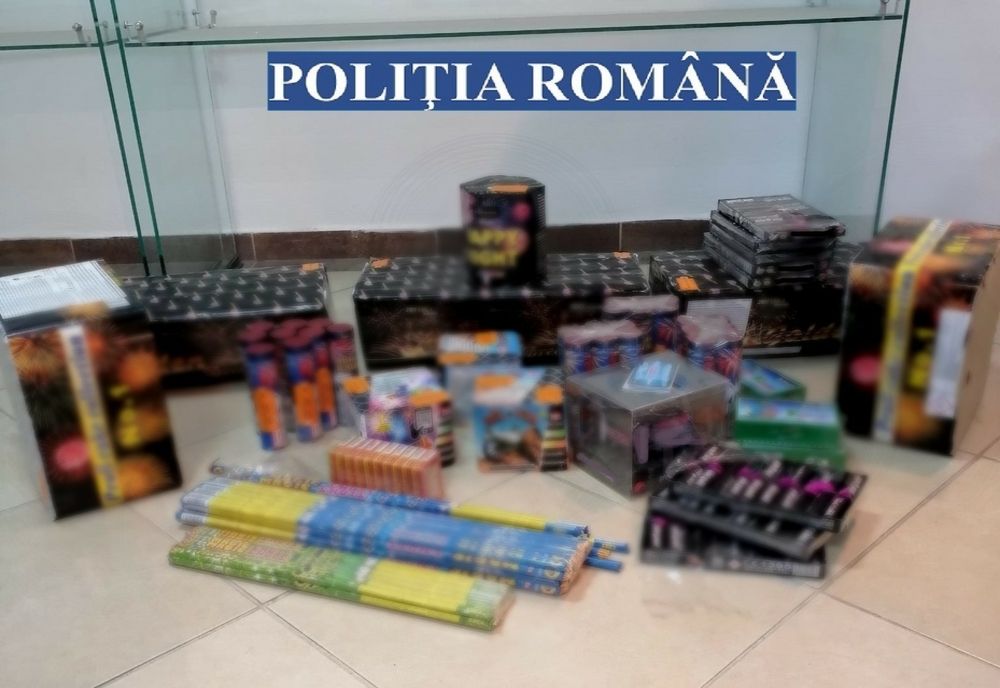 Video: Flagrant! 65 de kg de articole pirotehnice din categoriile P1, F2 și F3 confiscate de polițiști