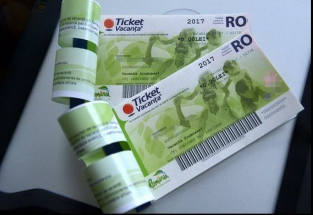 Buzoienii care s-au vaccinat cu schema completă își pot ridica începând de mâine voucherele de la centrele de vaccinare