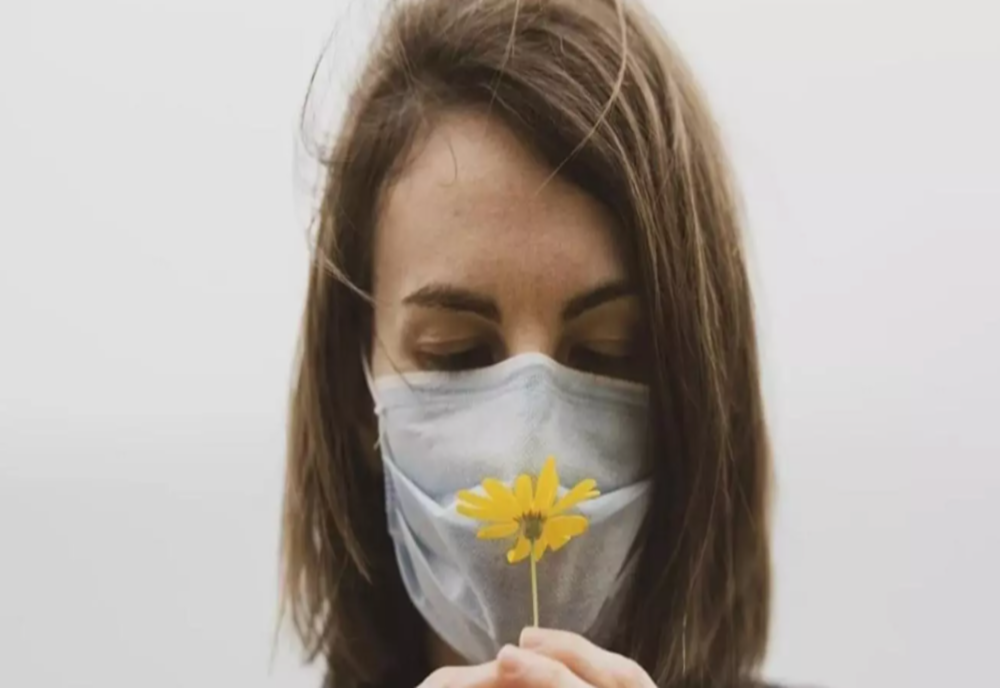 E oficial! De săptămâna viitoare nu va mai fi obligatorie purtarea măștii de protecție pe stradă