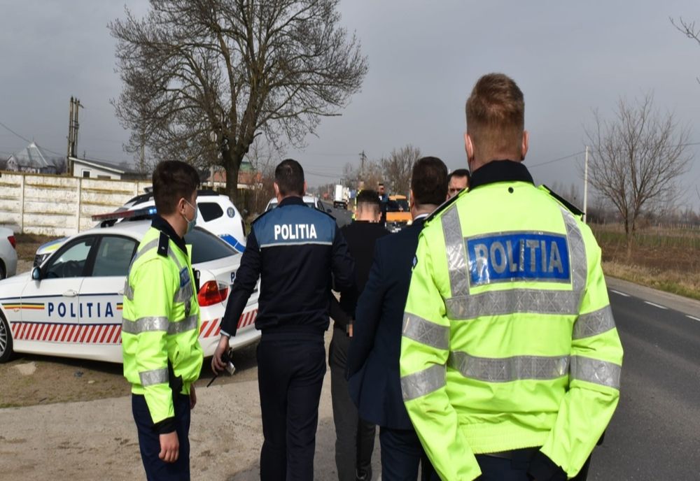 Bărbat turbulent, reținut de polițiști 