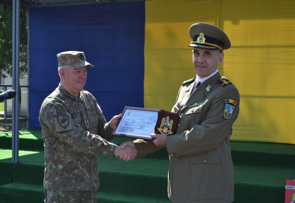 Ceremonial la sediul comandamentului Diviziei 2 Infanterie „Getica”