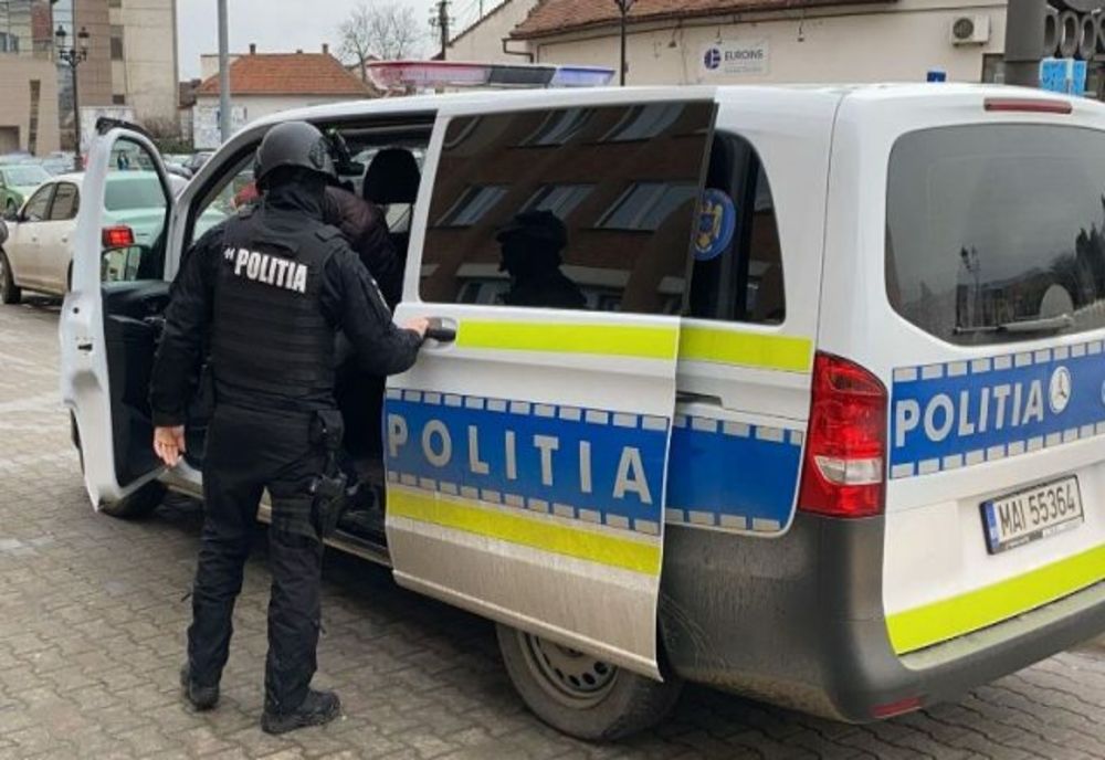 Bănuit că a furat niște plase sudate de pe un teren proprietatea unui tânăr din Căldărăști