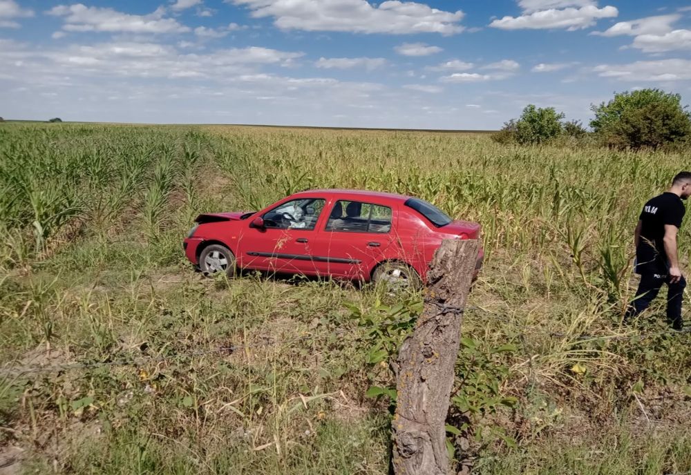 Foto: Accident în județul Buzău pe DN2B, la intersecție cu DJ203D