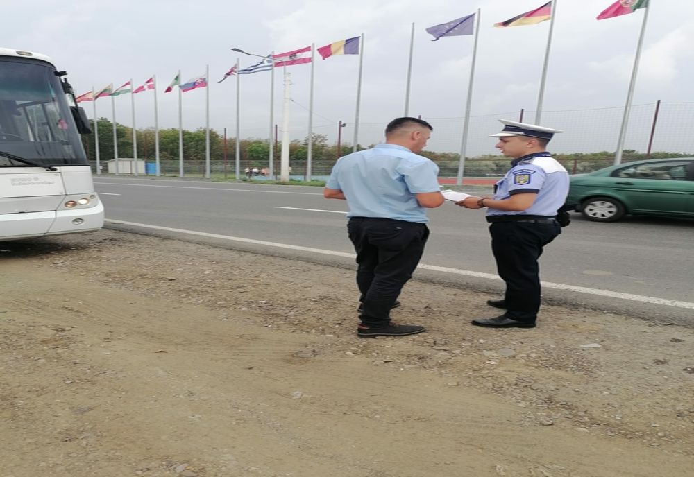 Video: Transportatorii de persoane de și mărfuri în vizorul polițiștilor buzoieni