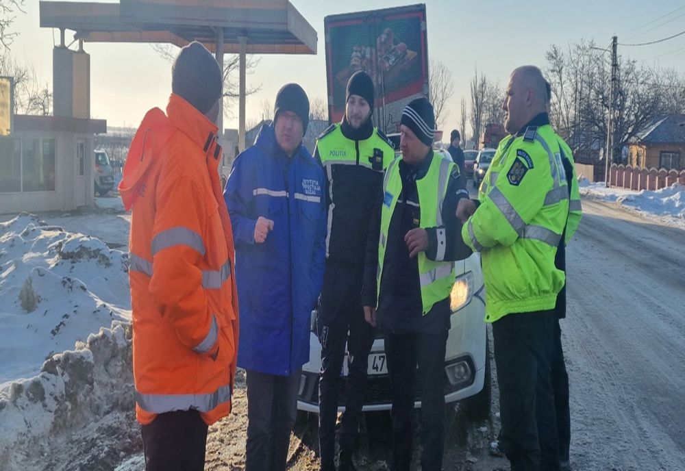 Apel la conducătorii auto să circule prudent, să adapteze viteza la condițiile din trafic