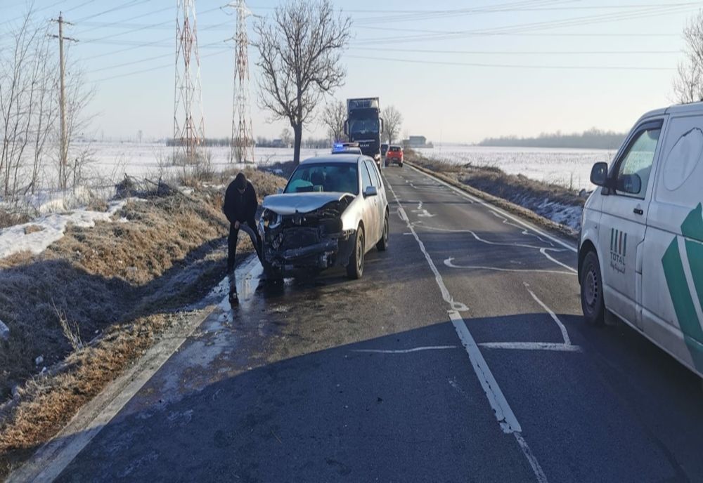 Foto: Accident cu 4 victime pe DN1B, între Lipia și Merei