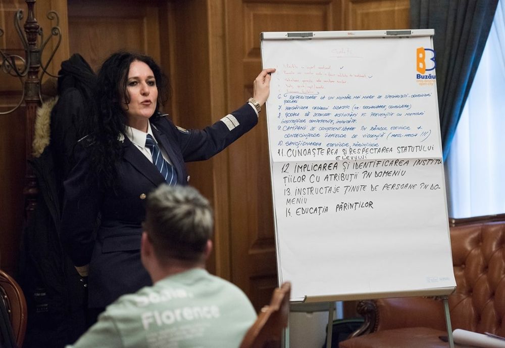 Acțiuni ale polițiștilor din cadrul Biroului Siguranță Școlară în vederea prevenirii violenței în școli